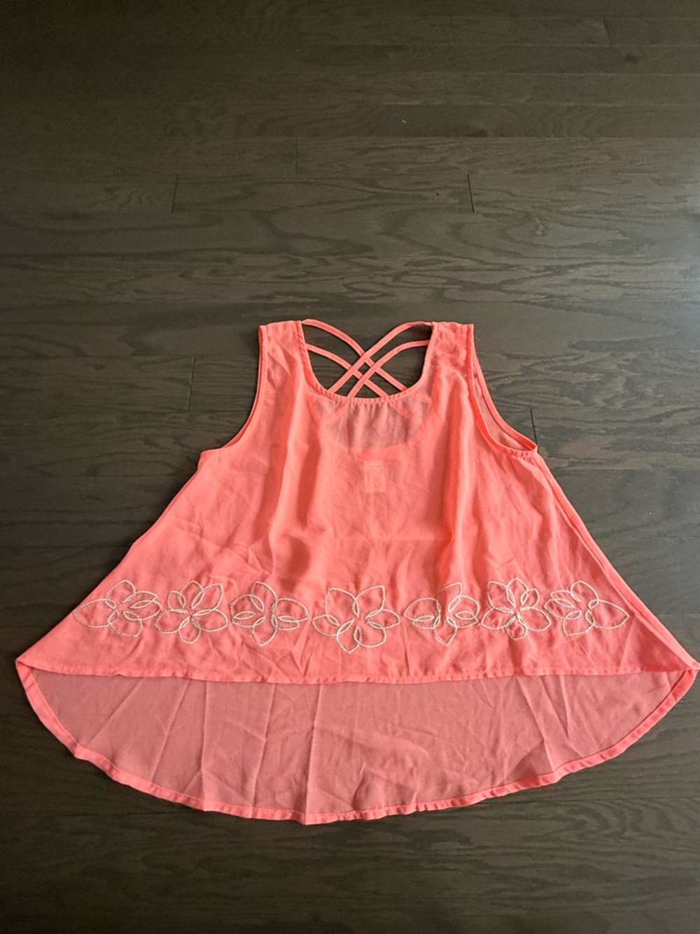 Banjul Coral Tank Top w/ White Floral Embroidery woman’s sz small summer